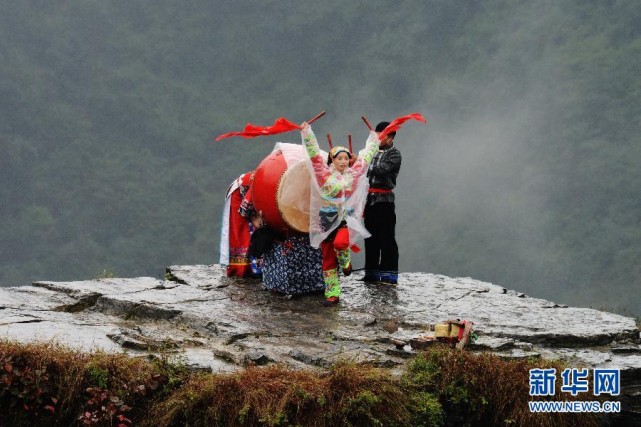 Xiangxi Miao Drum Dance on Cliff