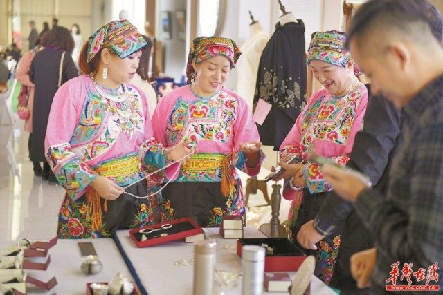 Intangible Cultural Heritage Innovation Displayed in Changsha