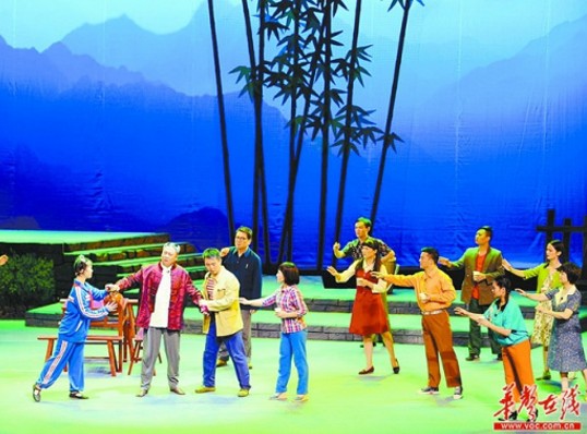 Flower-drum Opera Promotes Chinese Traditional Virtues