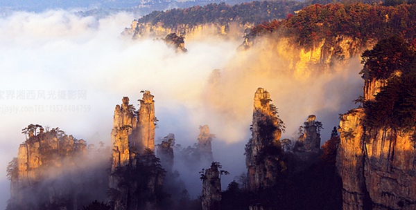 How many days should I plan to stay in Zhangjiajie?