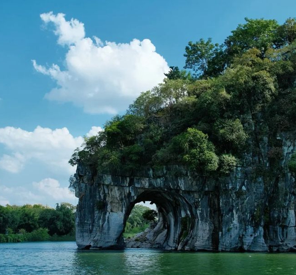 4D3N Regular itinerary for Guilin-Ruyi Peak-Yangshuo-Yulong River